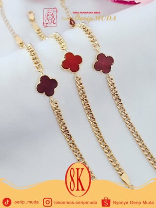 Clover Bracelet Collection
