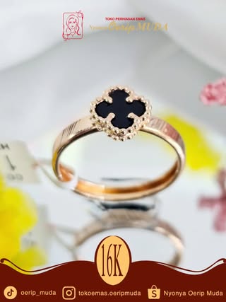 Clover Ring Collection