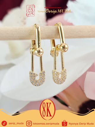 Peniti Earring Collection