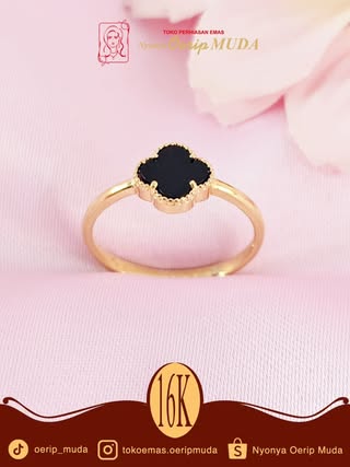 Clover Cincin Collection