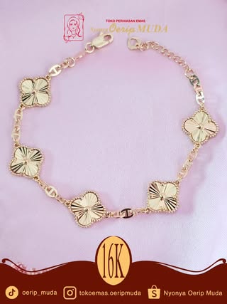Clover Alhambra Collection