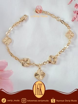 Clover Alhambra
