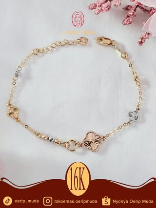 Clover Alhambra Bracelet Collection