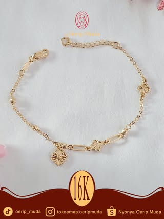 Clover Alhambra Bracelet Collection