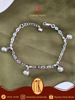 Hollo Charm Bracelet Collection